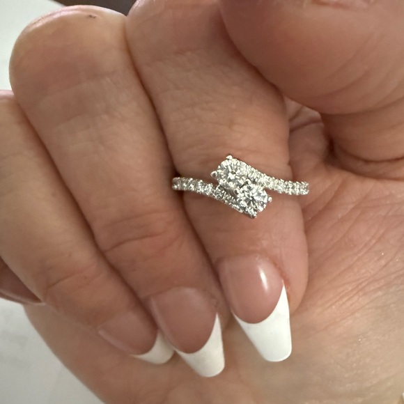 Kay Jewelers White Gold Diamond Ring - Picture 1 of 4